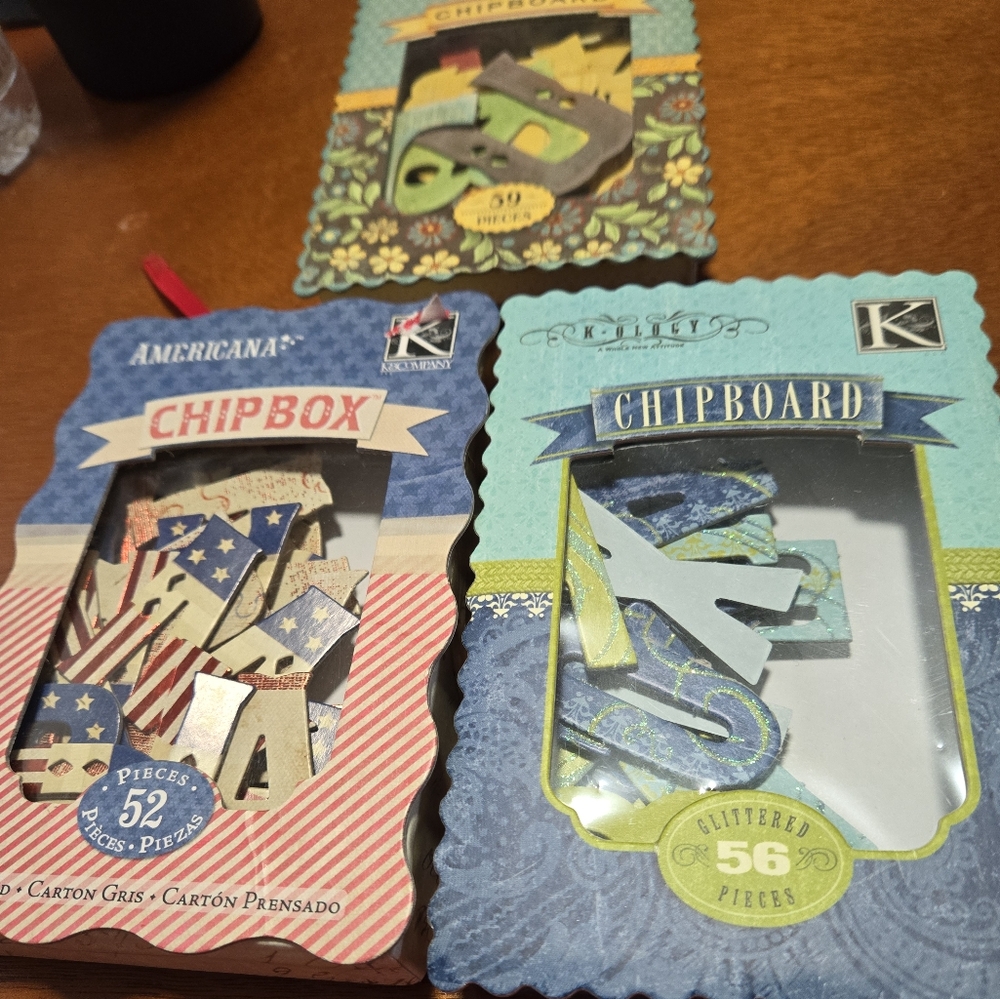 Chip box for making cards or scrap booking